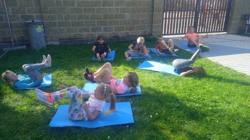 Trochu gymnastiky - cvičíme